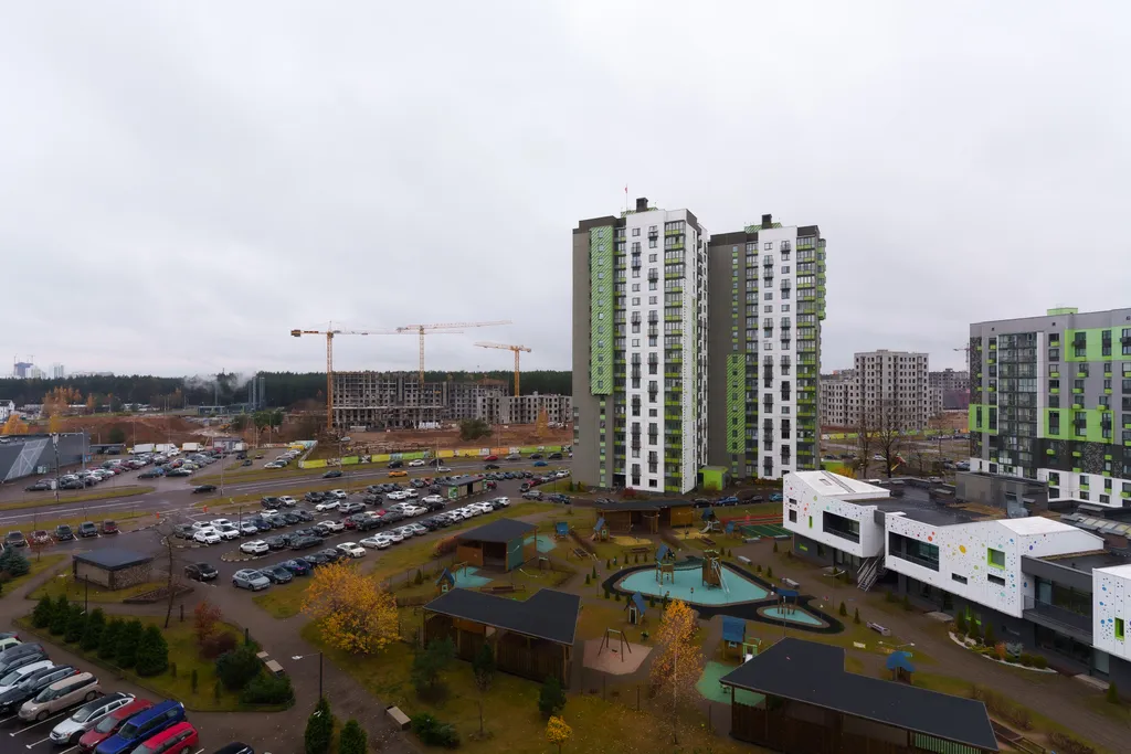 Апартаменты вблизи Dana Mall в комфортабельном районе Новая Боровая