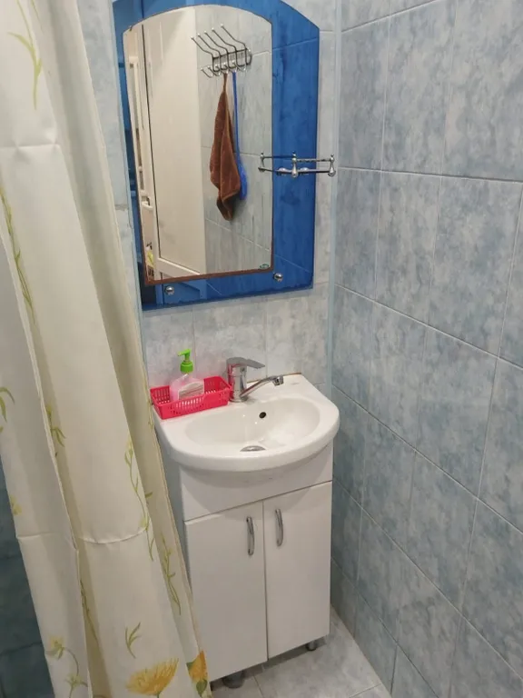 Квартира Квартира Гостевой дом " калинина 20 " номер люкс " 4 н " — Ейск