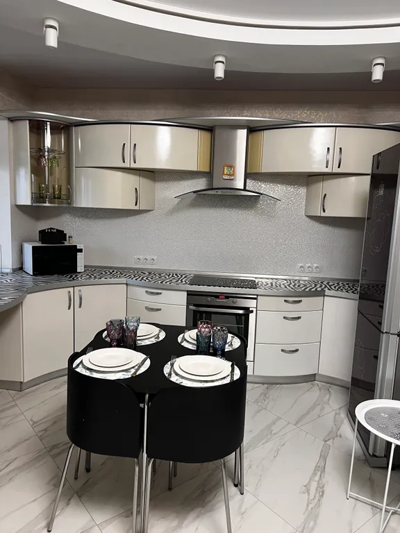 Самый центр, площадь Победы