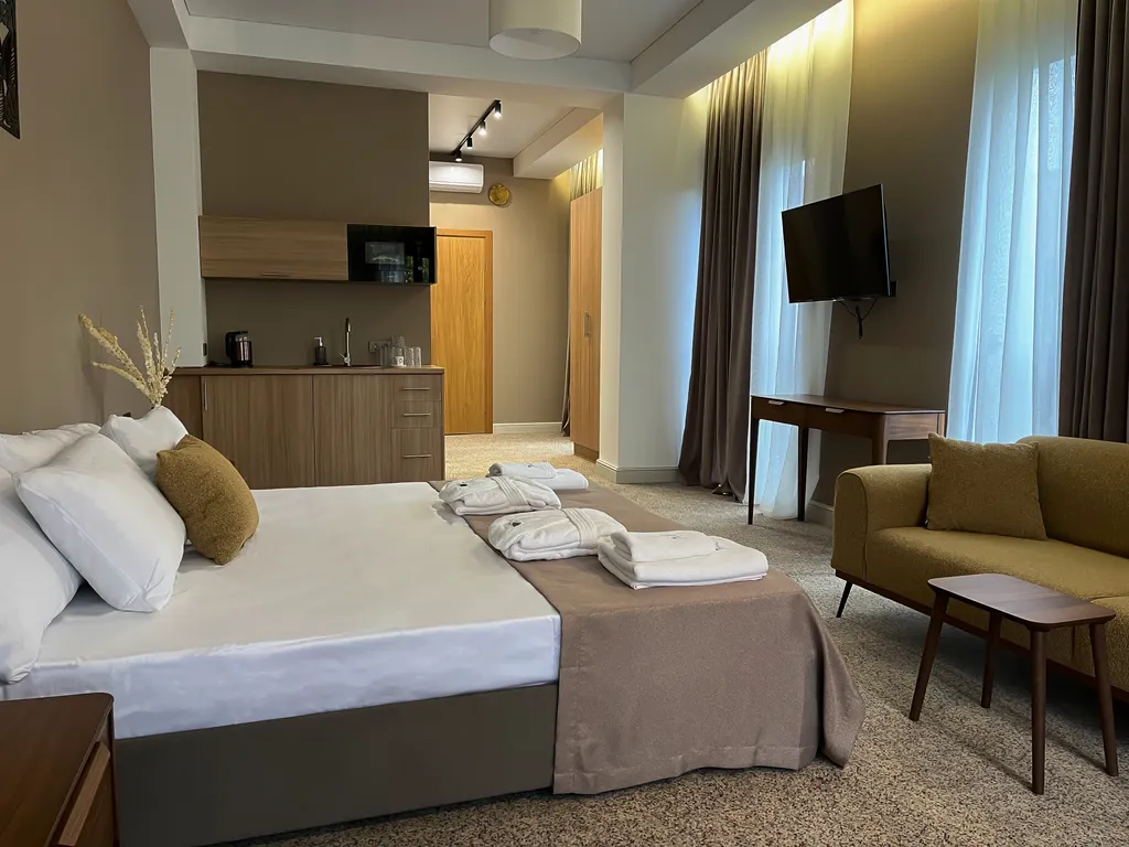 Апартаменты на набережной центра города