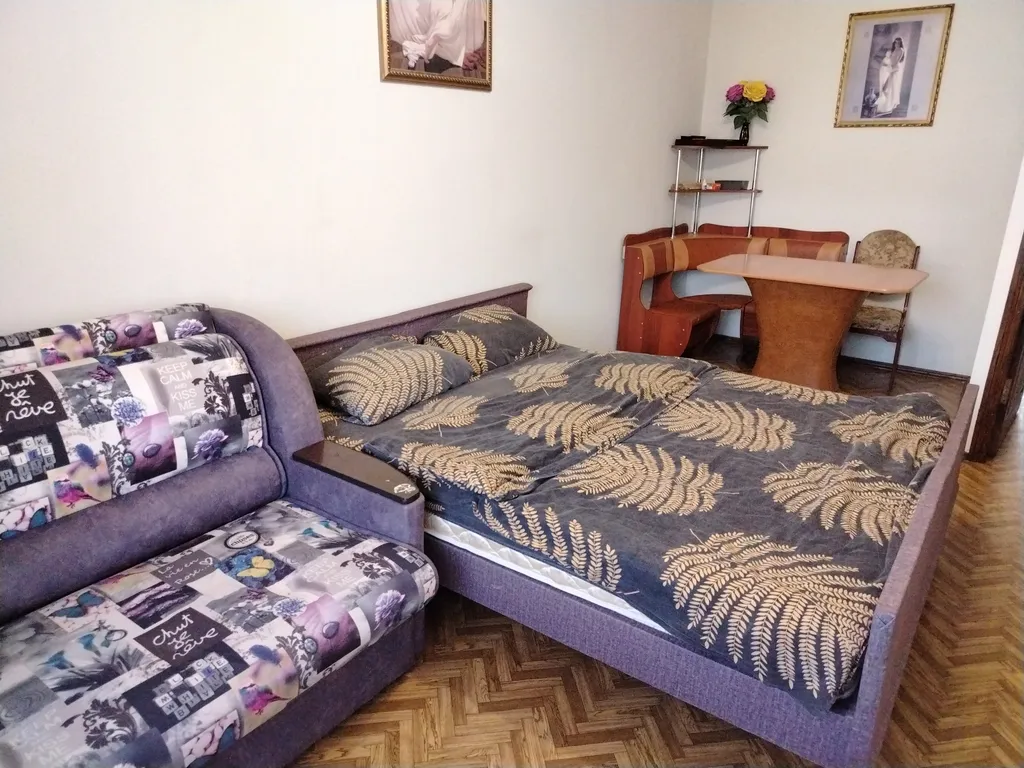 Квартира Уютная просторная двушка с видом на парк Жукова — аренда посуточно в Кемерово