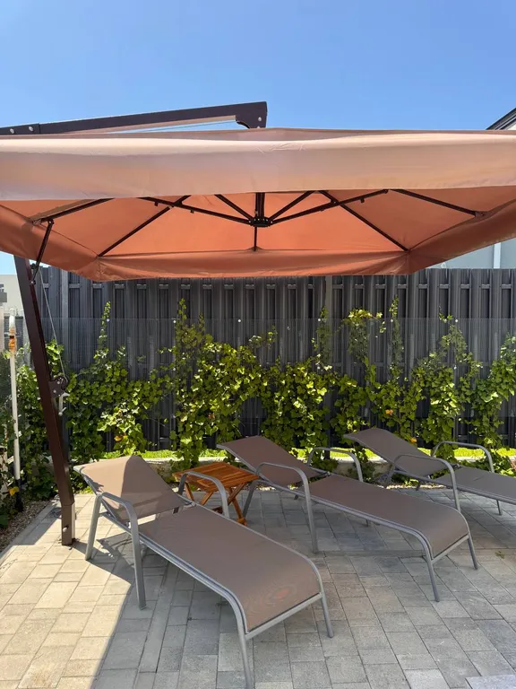 Дом с бассейном и террасой в 12 минутах от моря - House of hedonist