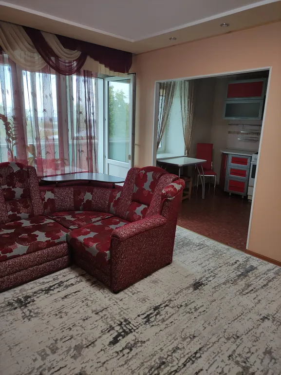 Уютная двухкомнатная квартира в спальном районе