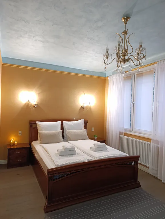 Золотая кисть