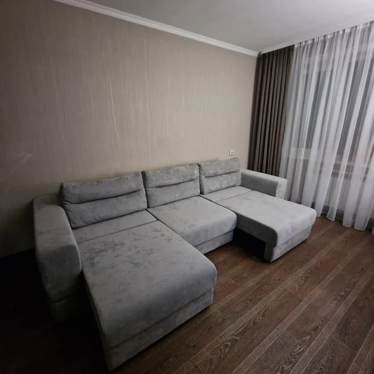 Отличная квартира в центре города, рядом с горным воздухом