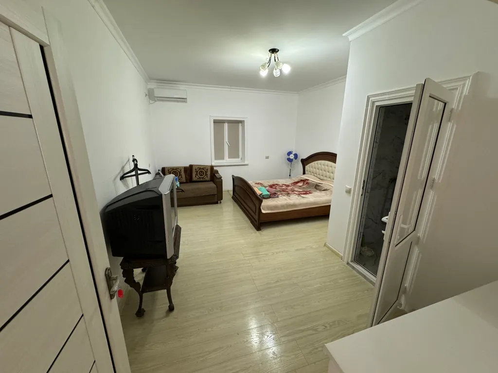 6-комнатный Дом