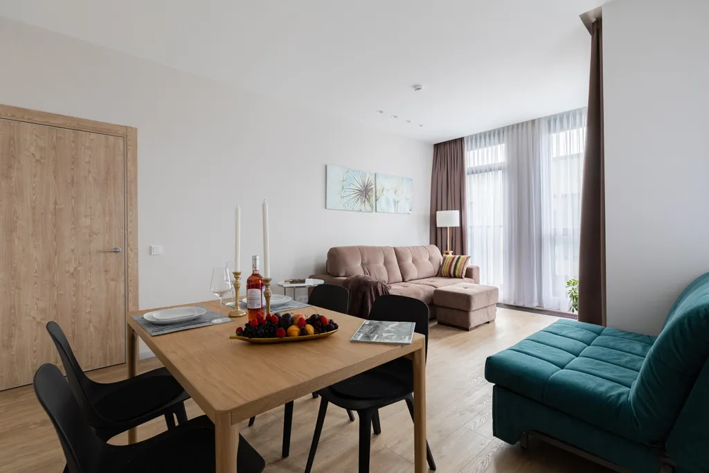 Охта Сьют 23