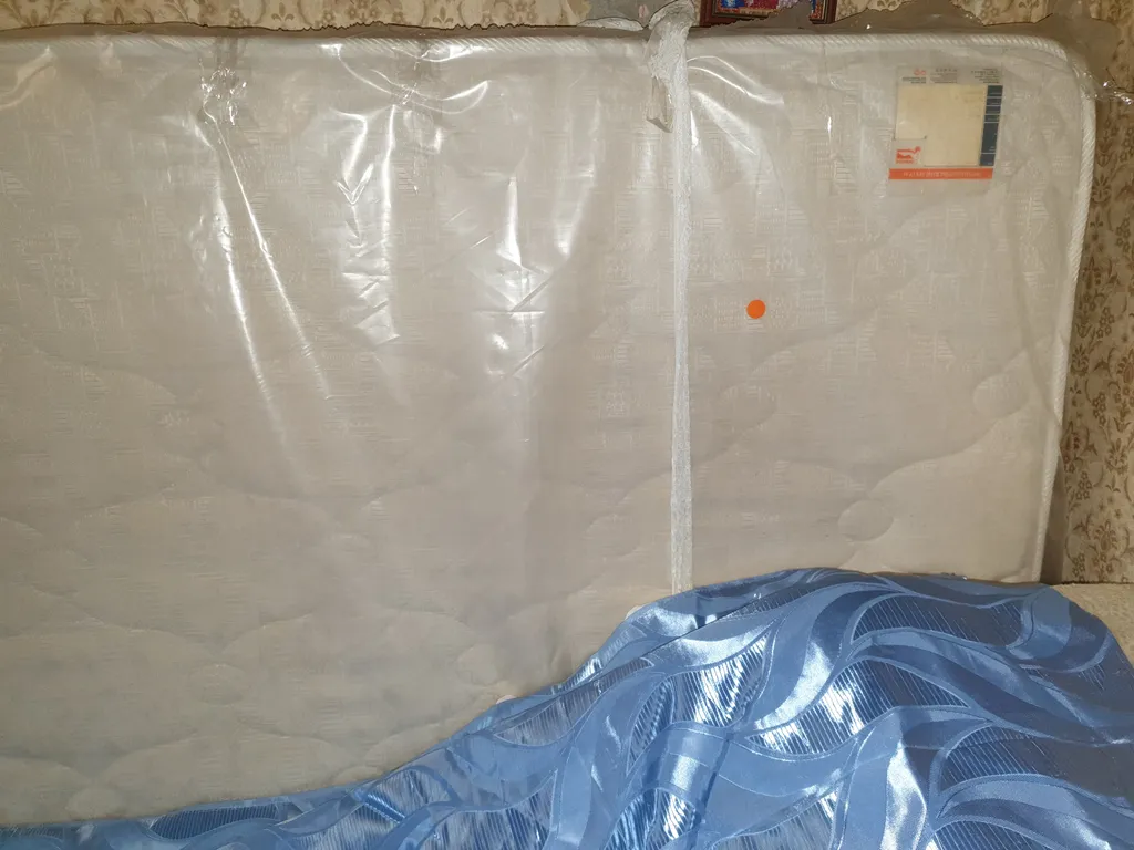 Квартира у метро заречная