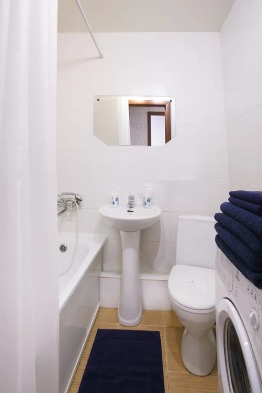 Квартира Апартаменты на Парижской Коммуне — Красноярск