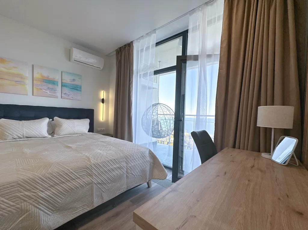 Дизайнерская студия Ls-space с видом на море с 8 этажа