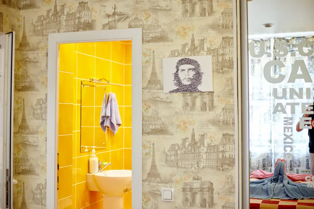 Двухместный семейный номер с одной двуспальной кроватью