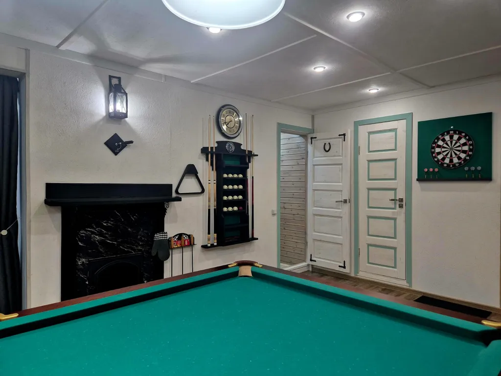 Дом-баня у родника