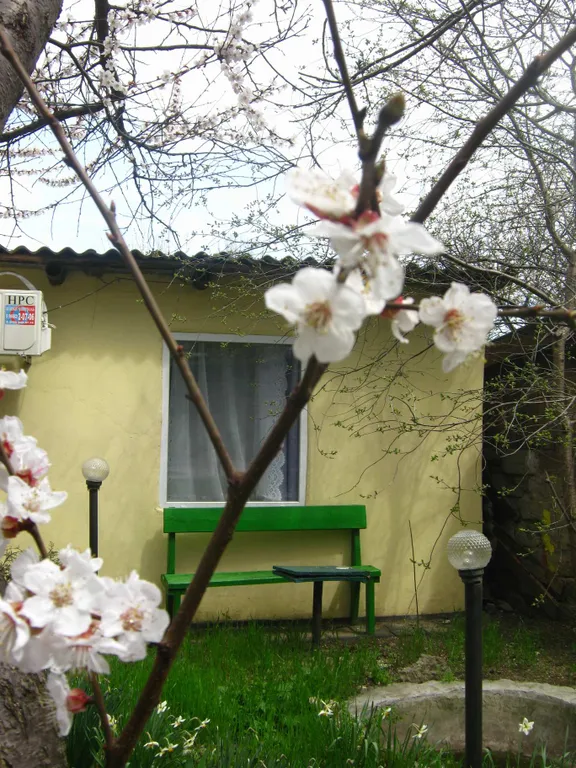 Комната с кондиционером на мансардном этаже