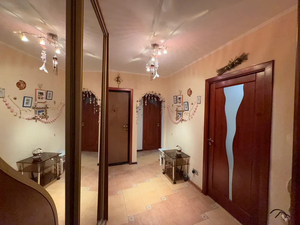 Комната в карибском стиле в трёхкомнатной квартире