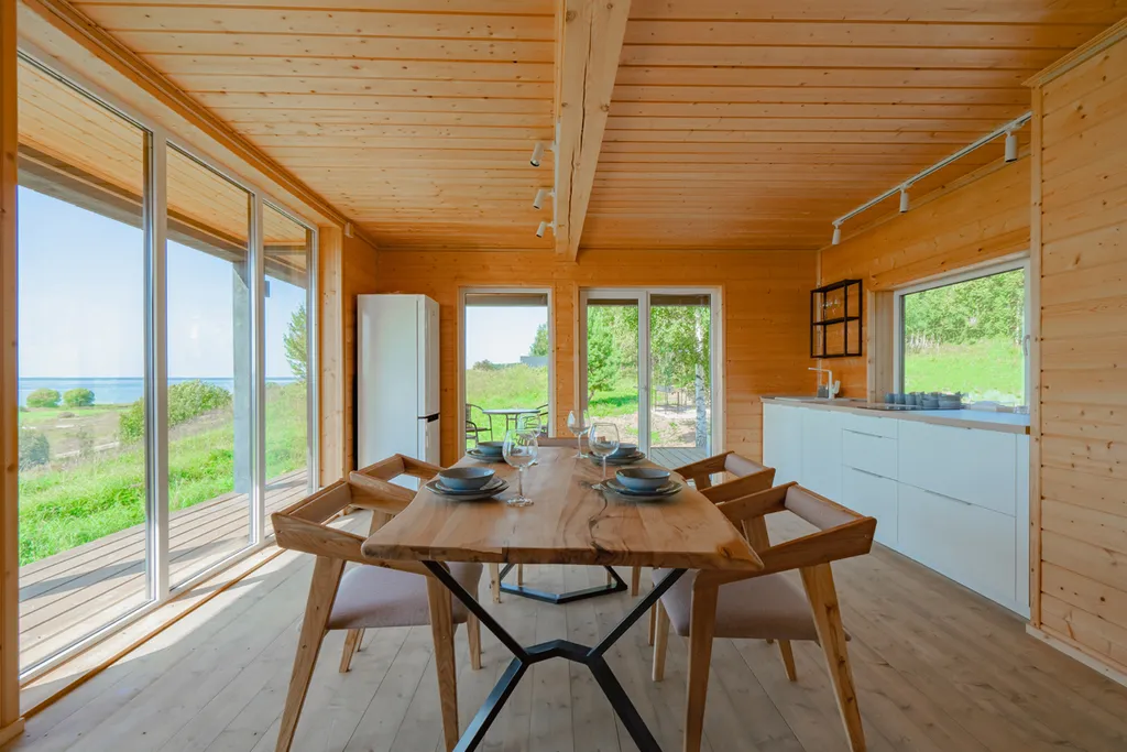 Малый дом с панорамным видом на озеро