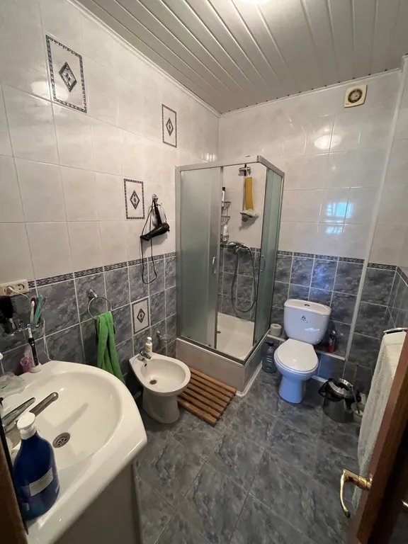 Тихий и уютный дом с террасой с видом на горы