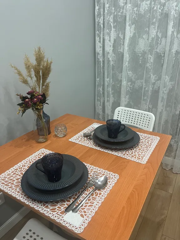 Современная красивая и яркая квартира