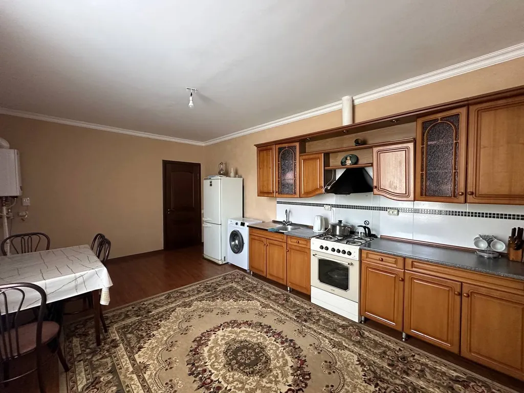 4-комнатный Дом