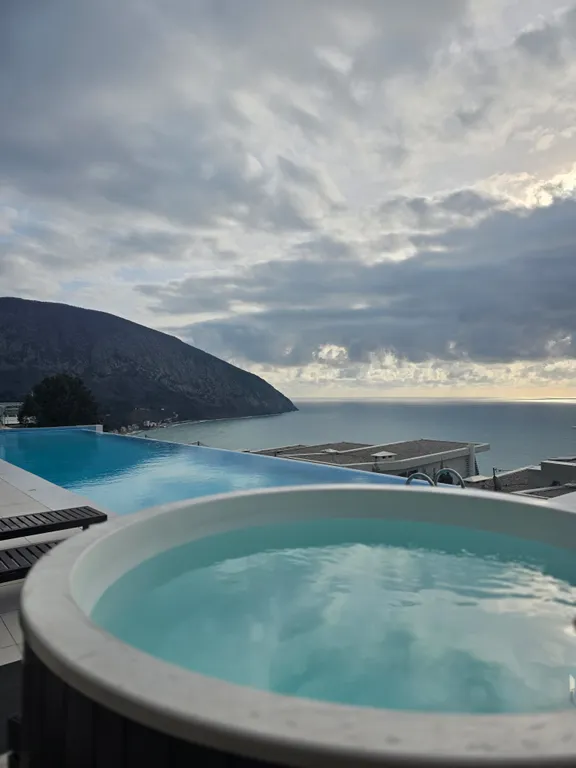 Апартаменты в комплексе Гурзуф Алтея