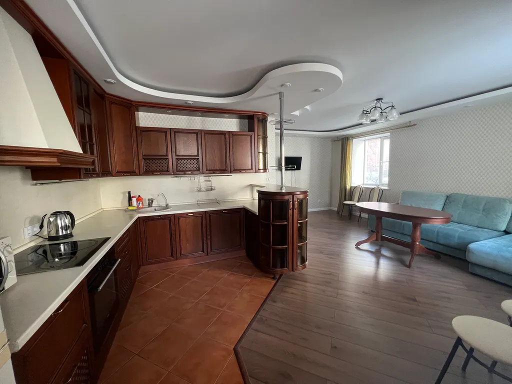 3-комнатная Квартира