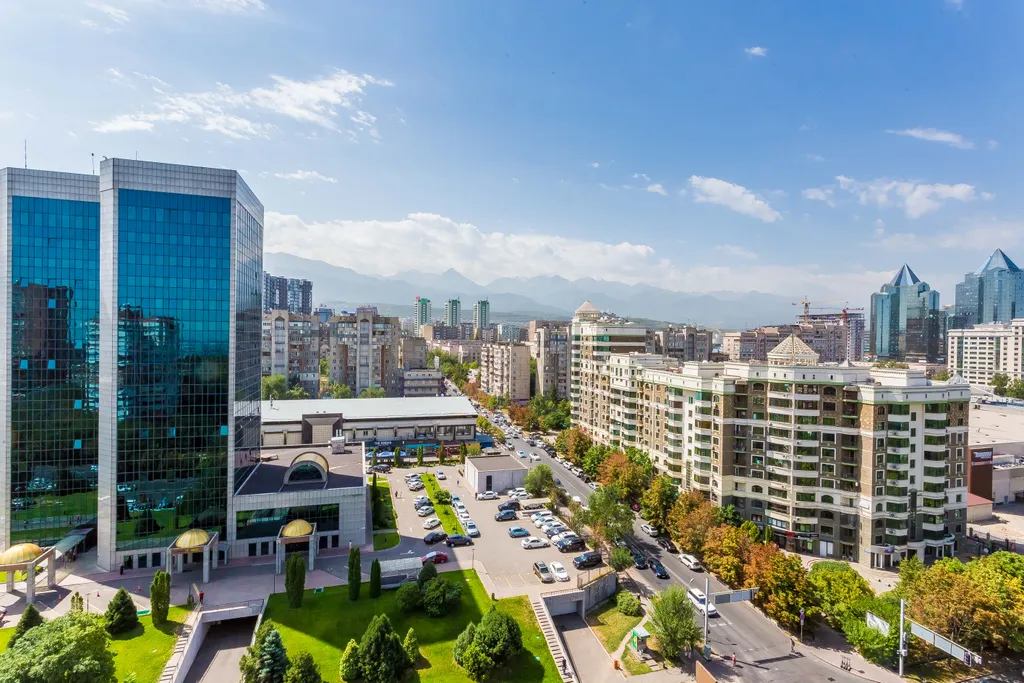 Великолепный вид из окна, центр города