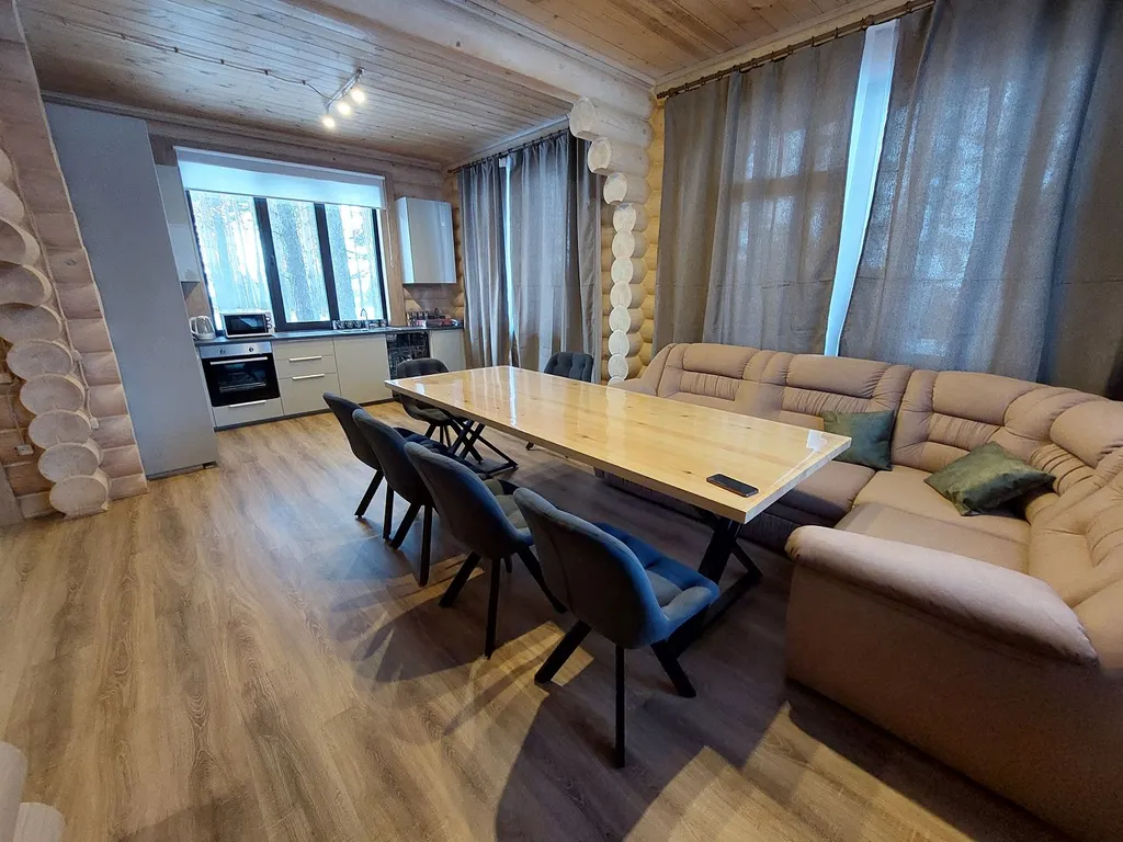 6-комнатный Дом