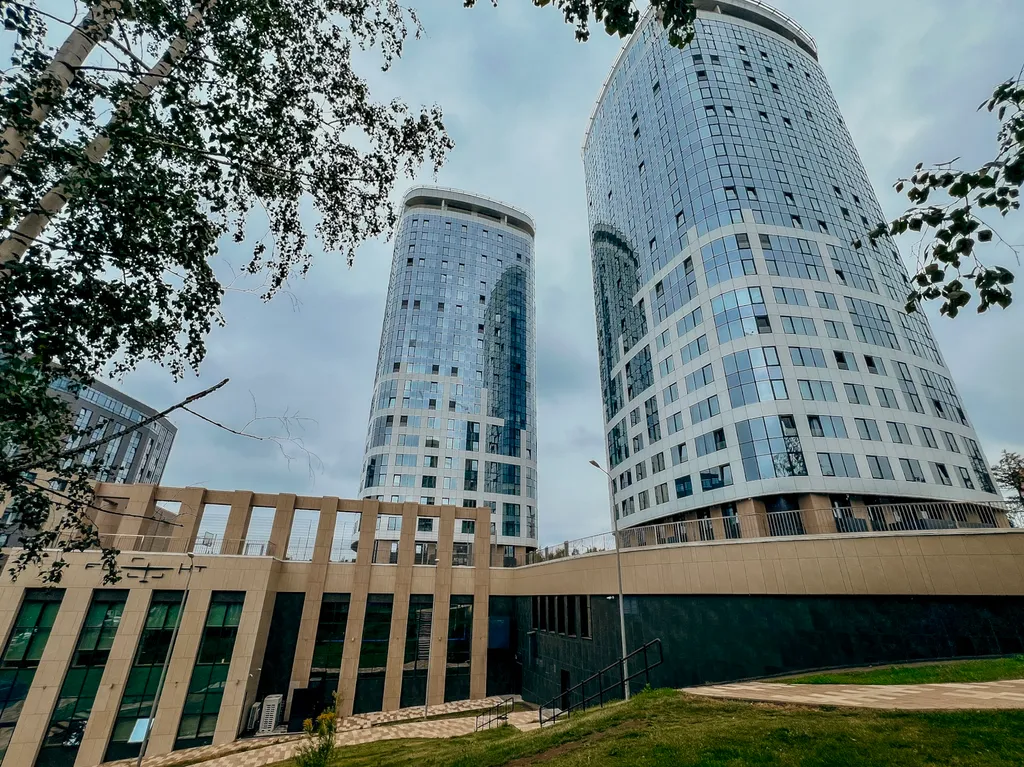 Студия-люкс с великолeпным видом нa гоpод и наберeжную