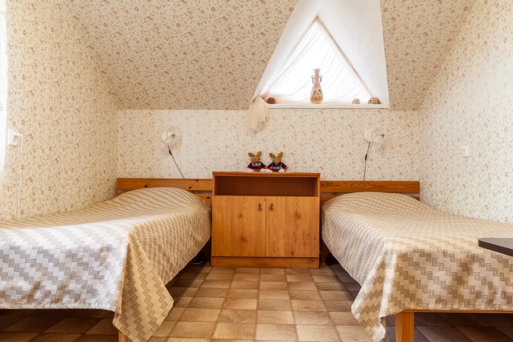 Дом на берегу реки