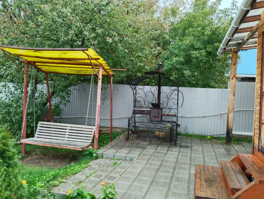 Дом на участке 6 сот