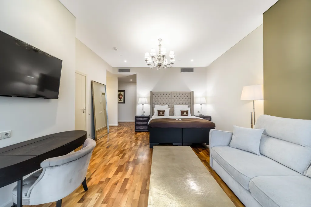 Rockmond 61 Junior Suite 1