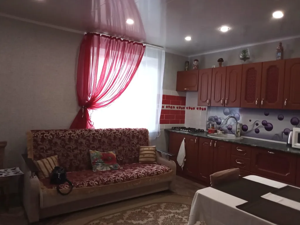 Уютное жильё с отдельным двором в центре