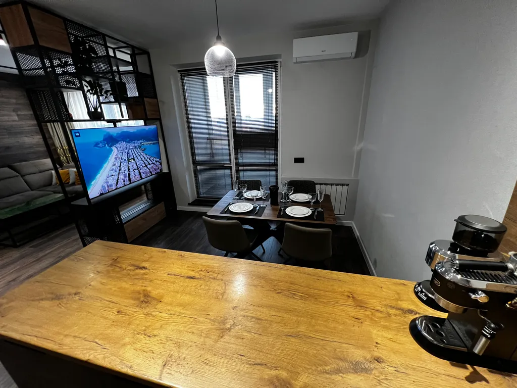 Квартира Премиальные апартаменты "Loft Vibes" — Минск