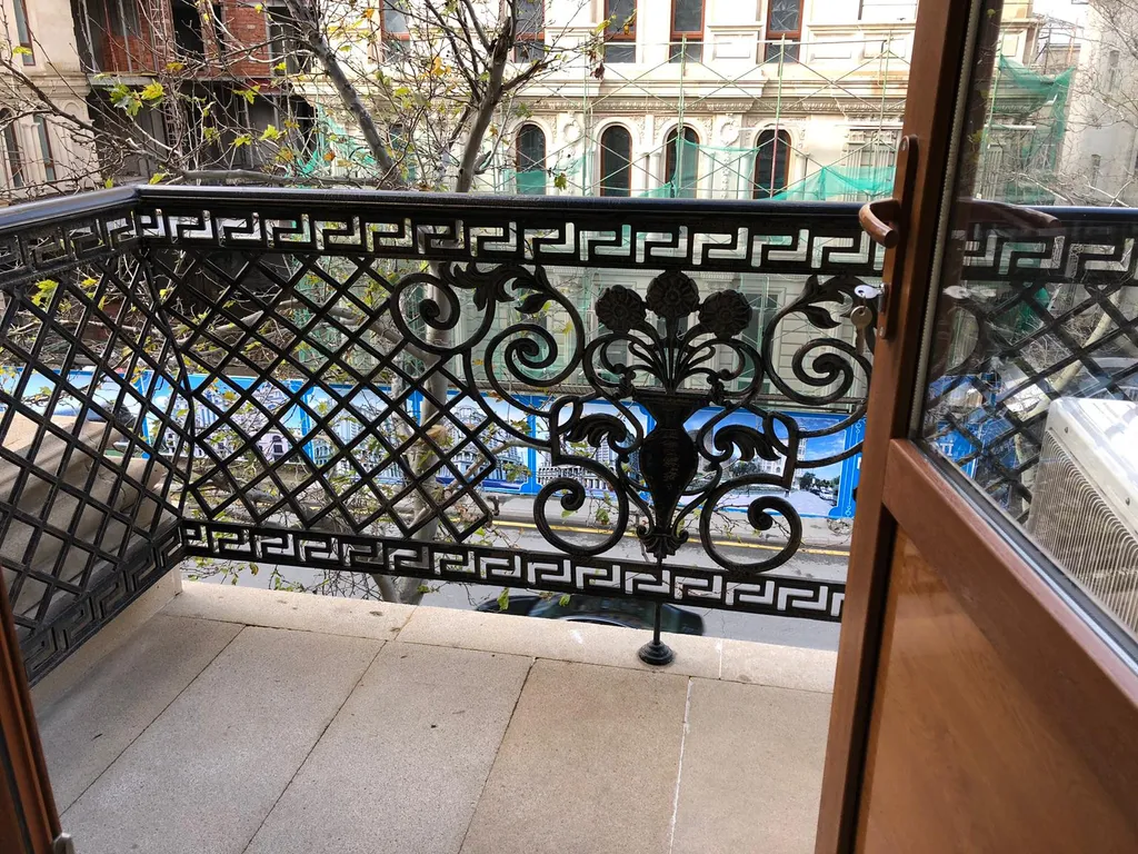 Роскошная квартира в центре у бульвара напротив InterContinental Hotel