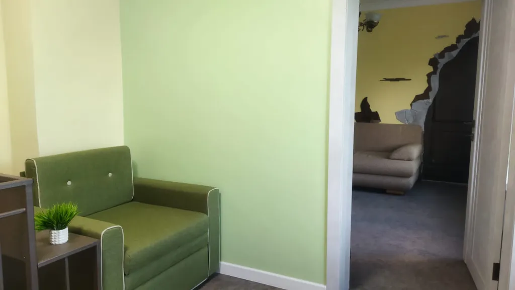 Дом с уютным двориком в тихом районе