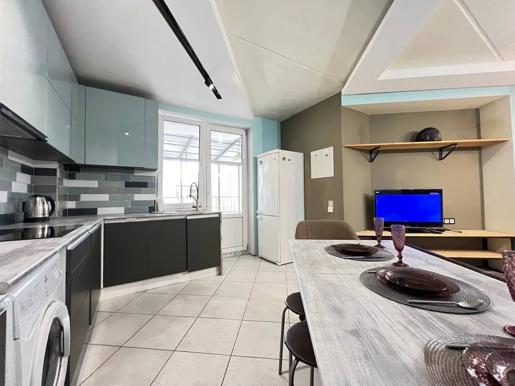 Трехкомнатная с оригинальным дизайнерским ремонтом ЦЕНТР