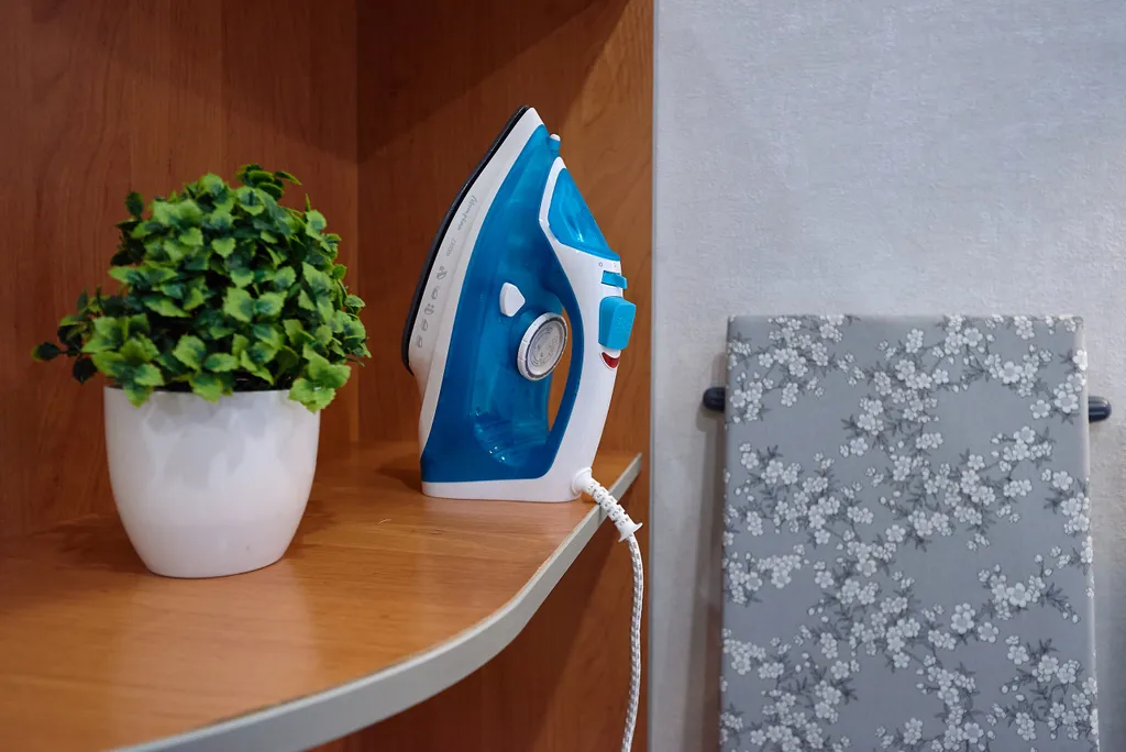 Студия в центре возле "Лампочки"(гастрохолл).  ТЦ "Лето"