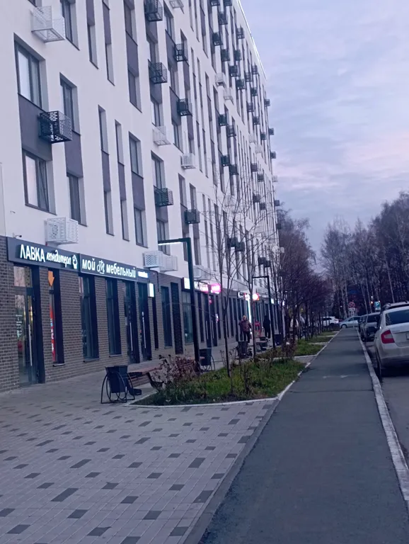 Апартаменты близко к Кремлю, ДС Кристалл, Драматическому театру