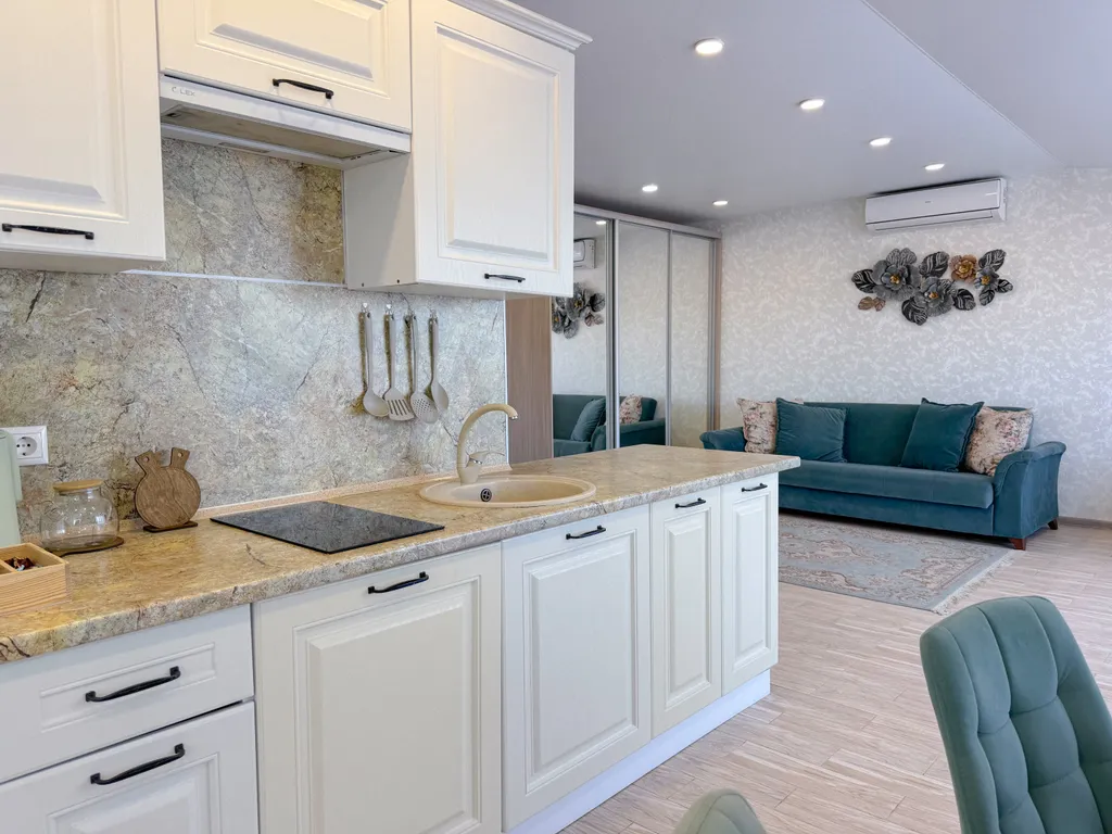 Квартира Family home - просторная 1к квартира до 5 гостей в 100 м от моря — Сириус