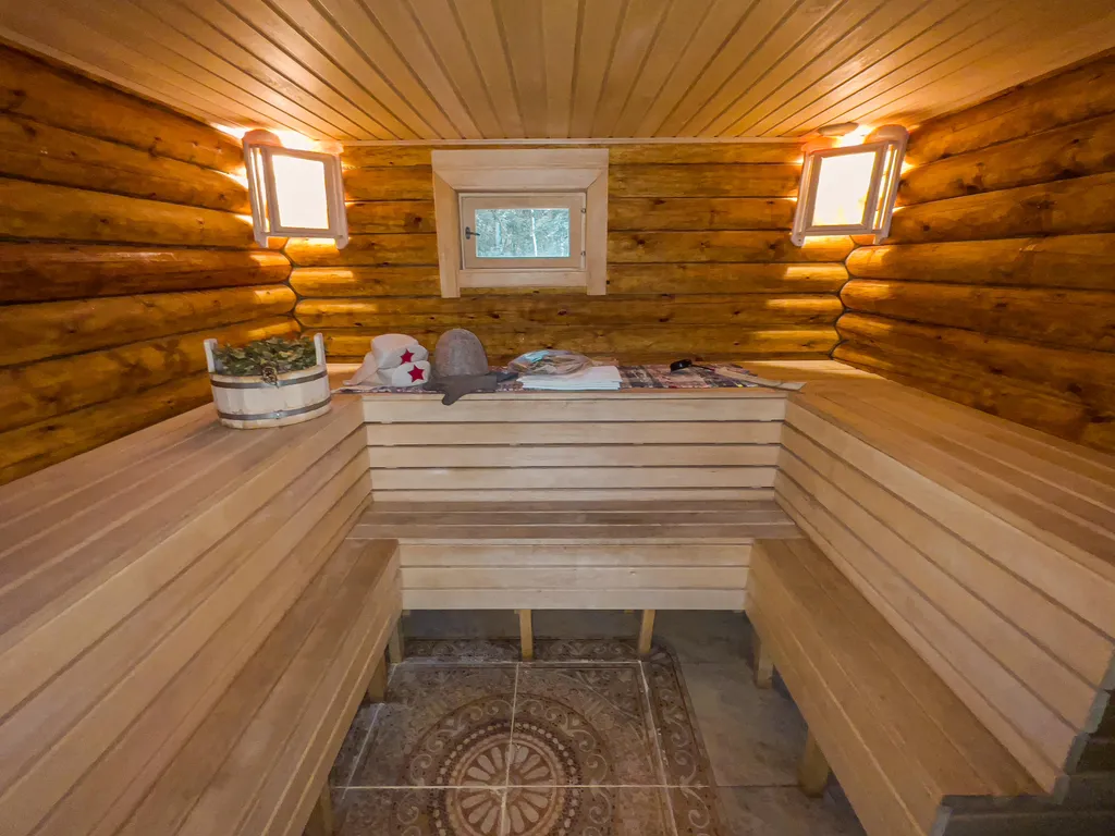 Коттедж Дом с баней и купелью — Агалатово