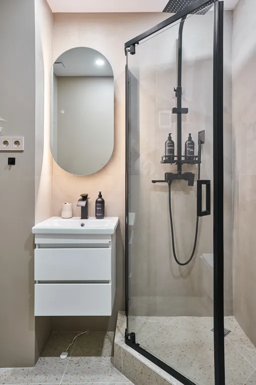 Современные апартаменты с видом на яхт клуб и канал имени Москвы