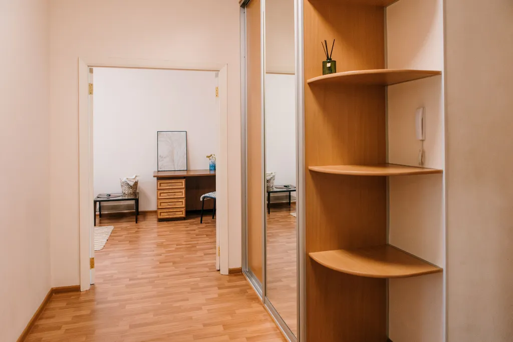 Большая квартира с двумя спальнями, в центре Хабаровска