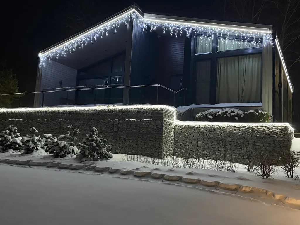 Коттедж на берегу озера с сауной