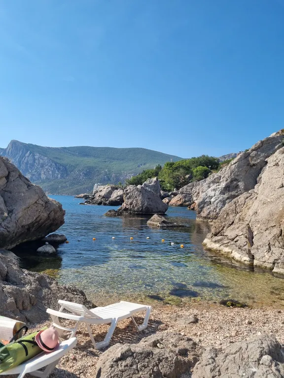 Студия в Ласпи с видом на море