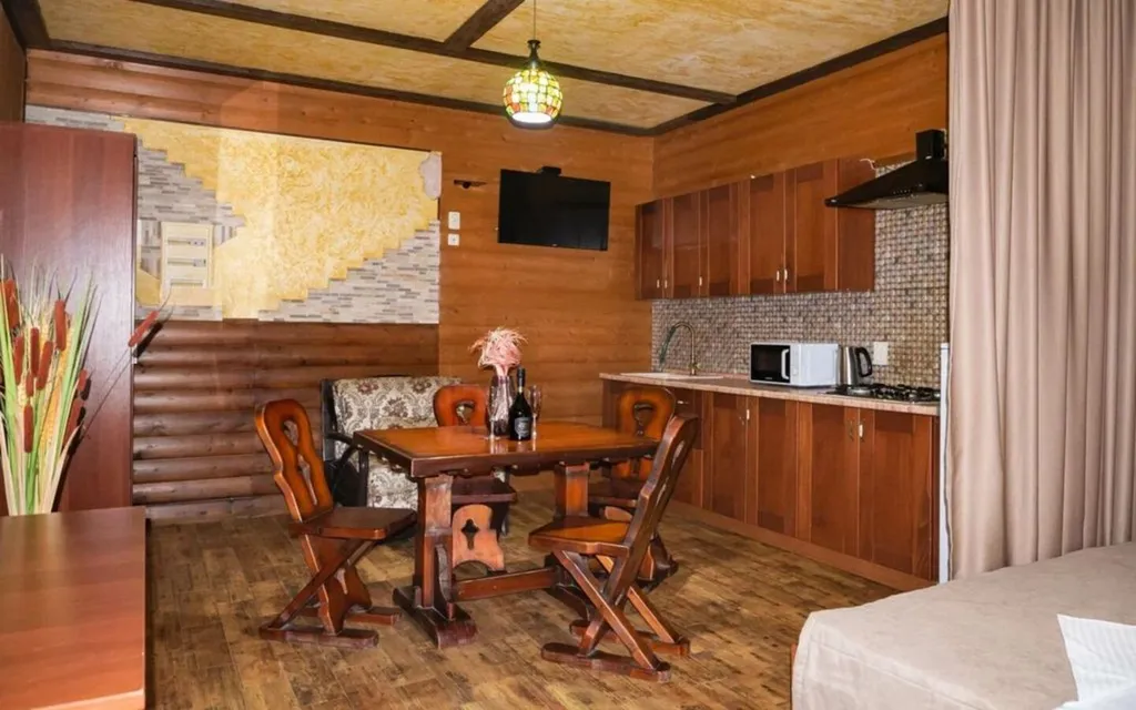 Коттедж с кухней