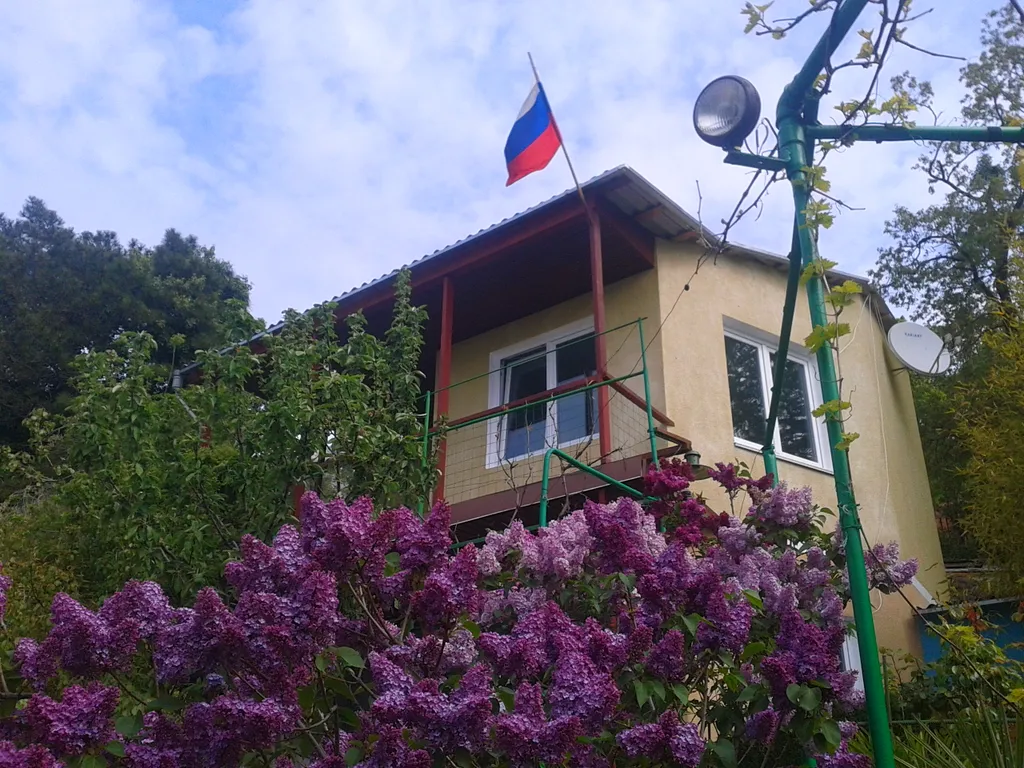 Коттедж Уютный номер с видом на море — аренда посуточно в Алупка