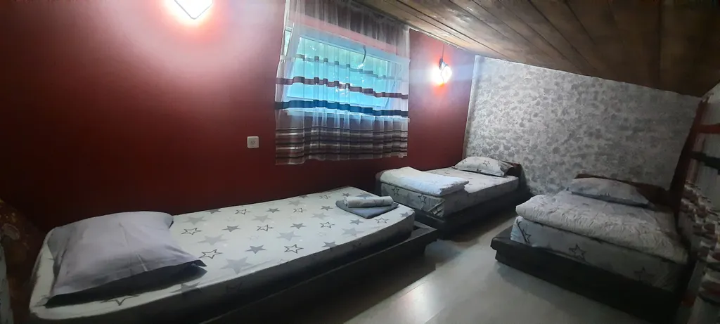 Квартира Двухуровневая квартира-студия в центре — Кореновск