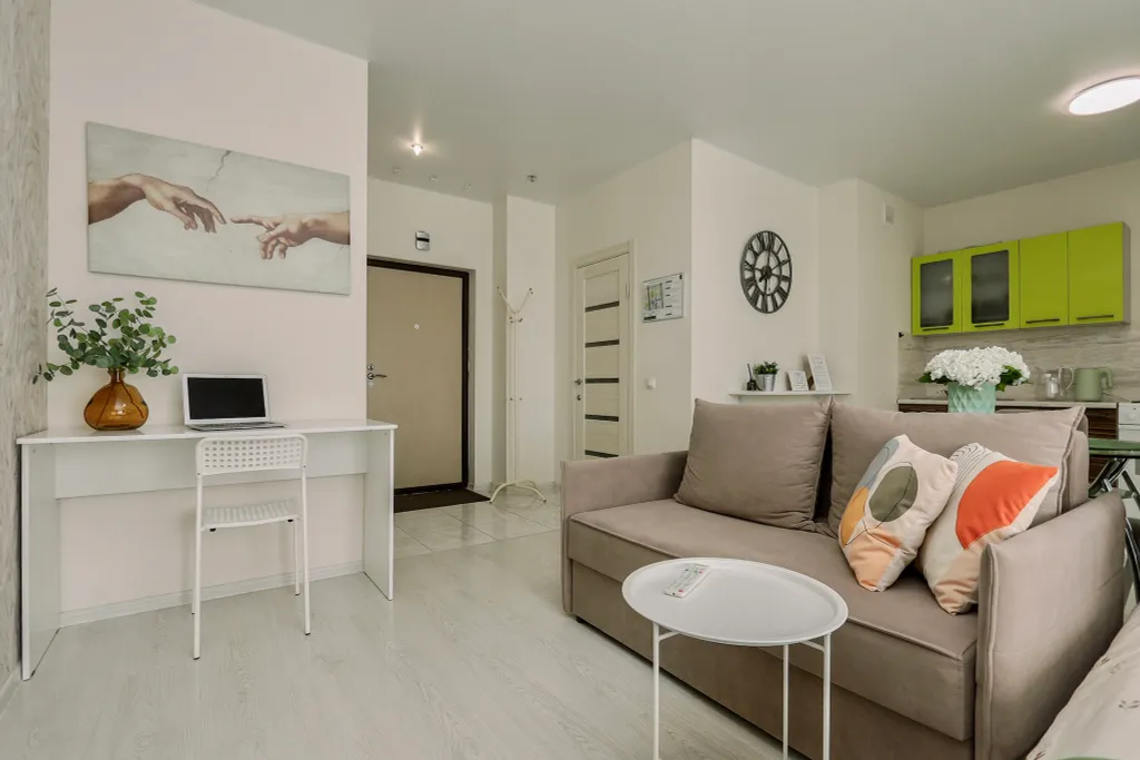 4 Угла: Тот самый ЖК колизей на набережной, М.Горького, 150