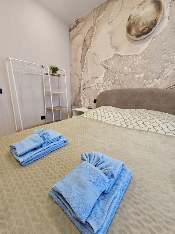 Дизайнерская квартира с посудомоечной машиной и в 10 минутах от центра