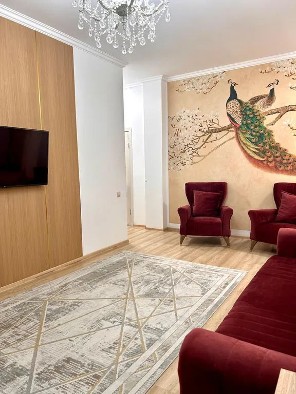 Трехкомнатная квартира около Mega Silkway