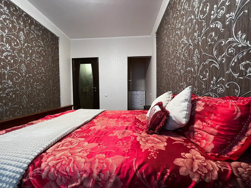 Отличная 2-я квартира в центре — аренда посуточно в Ноябрьск